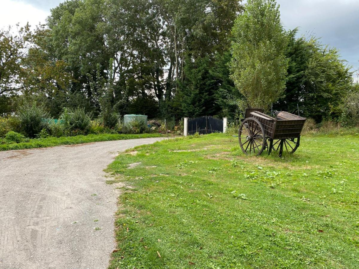 Les 4 seasons, agréable gîte avec terrasse et jardin La Croix Bigot Extérieur photo